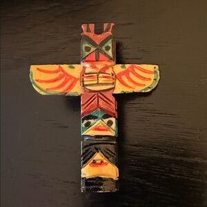 Vintage Carved Totem Pole Brooch
